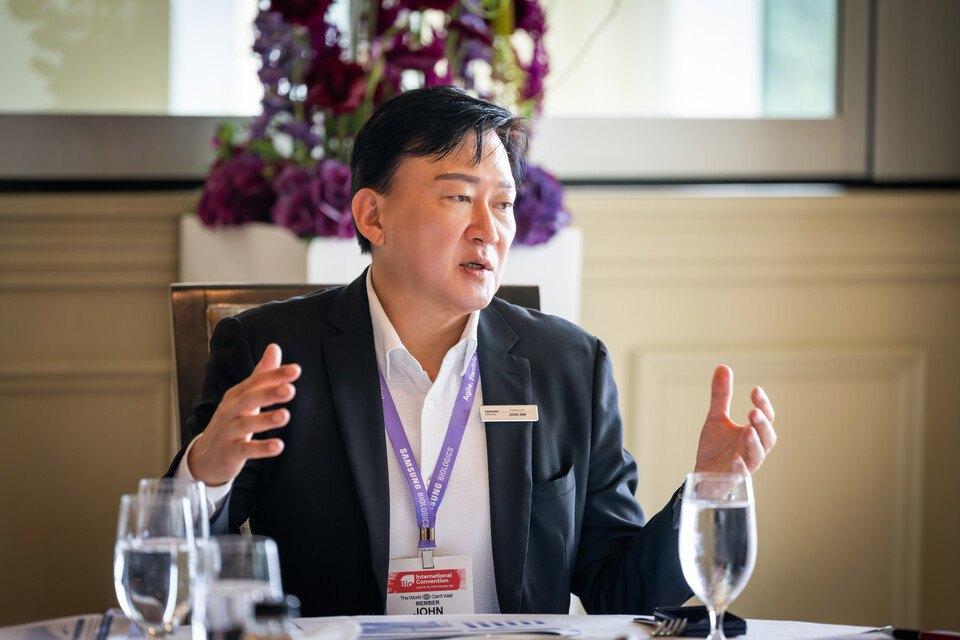 John Rim, President & CEO of 바카라 사이트 바카라 사이트, addresses business developments at press conference in Boston on June 17 (local time). (Source: 바카라 사이트 바카라 사이트)