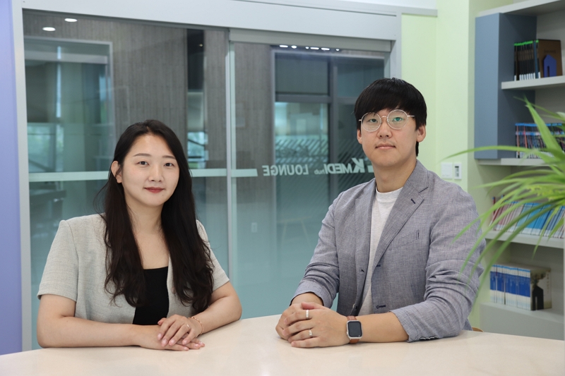안전한 바카라 사이트 제1저자 성민경 기술원(왼쪽)과 교신저자 이시준 연구원. (출처 : 안전한 바카라 사이트)