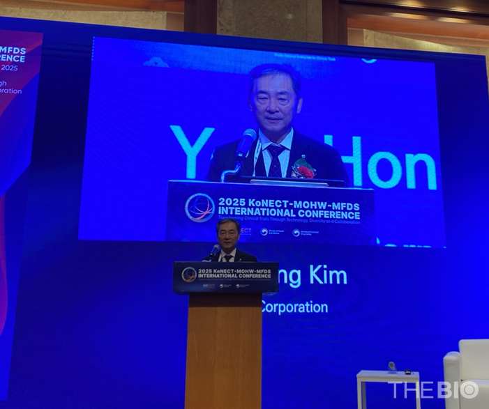 강원 랜드 바카라 Yeol-hong, President and Head of R&D at Yuhan Corporation, delivering a keynote speech on the successful global commercialization strategy of ‘Leclaza’ at the ‘2025 KoNECT-MOHW-MFDS International Conference (KIC),’ held at the Lotte Hotel in Seoul on September 22. (Photo: Reporter Yu, Suin)