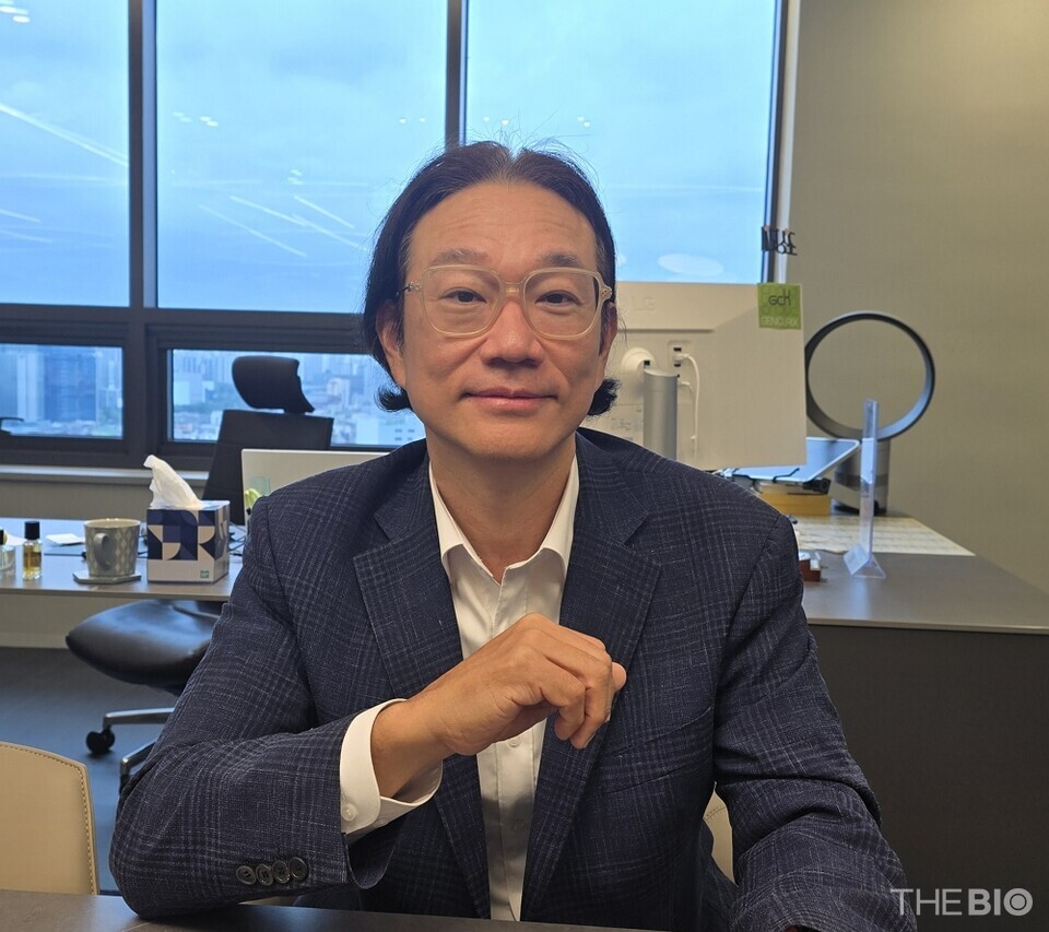 조상래 젠큐릭스 메이저 바카라 사이트가 지난 24일 서울 구로 젠큐릭스 본사에서 ‘더바이오’와 인터뷰를 진행했다. (사진 : 지용준 기자)