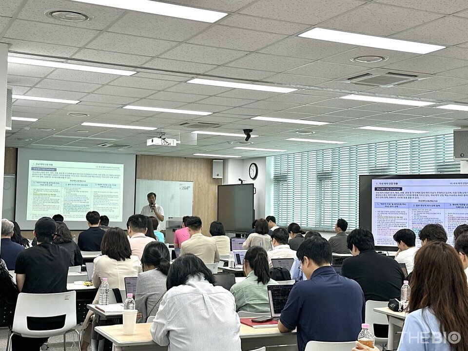 무료 바카라 게임 벤치마킹 스쿨 교육 현장 사진 (출처 : 충북창조경제혁신센터)