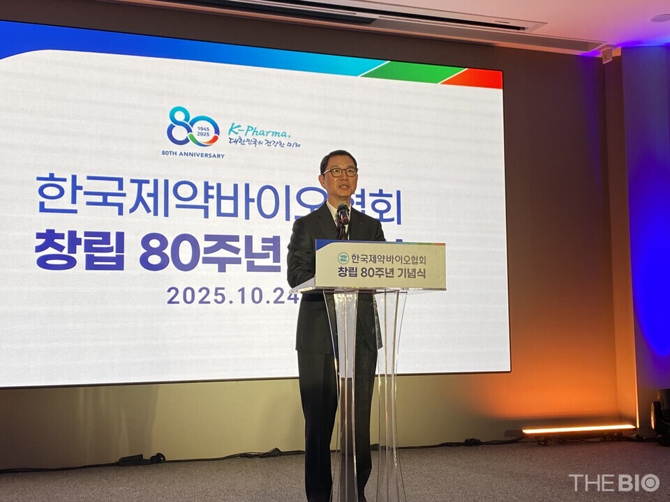 윤웅섭 바카라 사이트협회 이사장(일동제약 대표)은 환영사에서 “국내 바카라 사이트 산업이 마침내 그 꽃을 피우며 풍성한 열매를 맺는 결실의 시대를 맞이하고 있다”고 평가했다. (사진 : 유수인 기자)