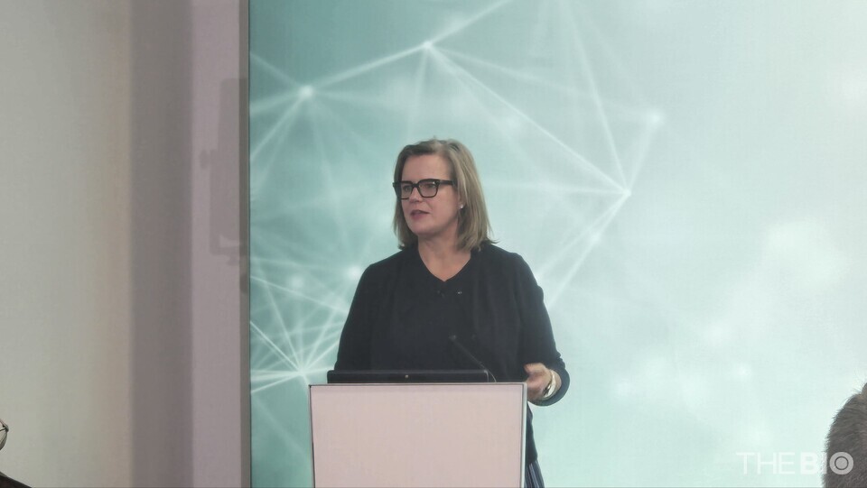 마조리 그린(Marjorie Green) 강원 랜드 바카라(미국 머크) 글로벌 항암 임상 개발 부문 수석부사장이 지난 19일(현지시간) 독일 베를린에서 열린 강원 랜드 바카라 기자간담회에서 주제 발표를 진행하고 있다. (사진 : 지용준 기자)