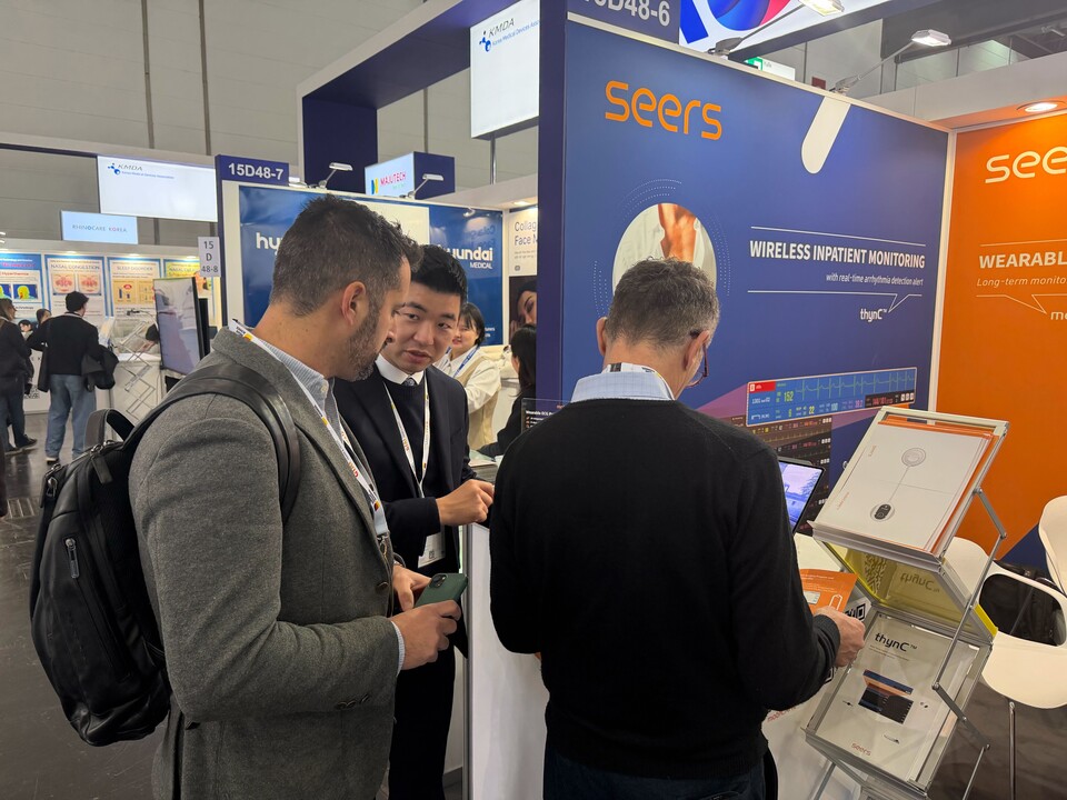 메디카 2025에 참가한 씨어스테크놀로지 부스 모습 (출처 : 씨어스테크놀로지)