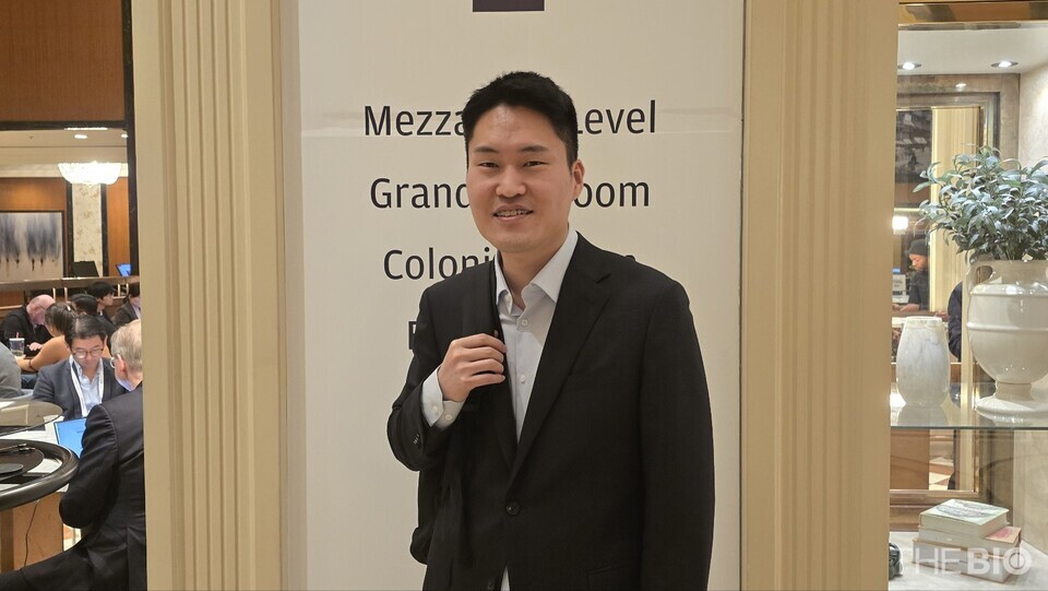 Jason Lee, CEO of BioResearch 실시간 바카라사이트, poses for a photograph following an interview with THE BIO at the 2026 JP Morgan Healthcare Conference on January 15 (local time). (Photo: Reporter Ji Yong Jun)